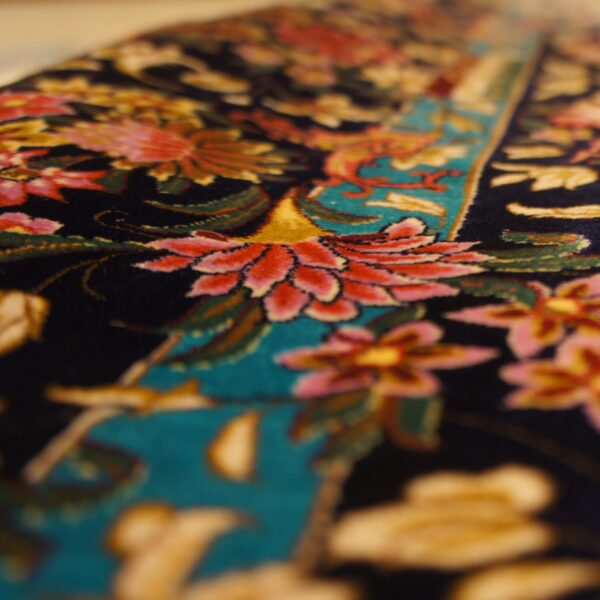 Luxury Persian Silk Prayer Rug - Large Size - Image 2