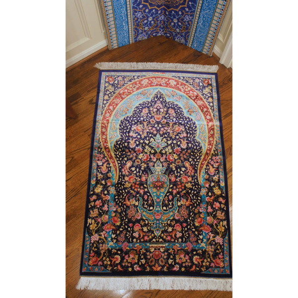 Luxury Persian Silk Prayer Rug - Large Size - Image 6