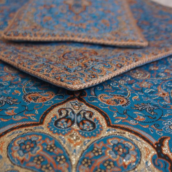 Traditional Cashmere Prayer Rug - Image 8